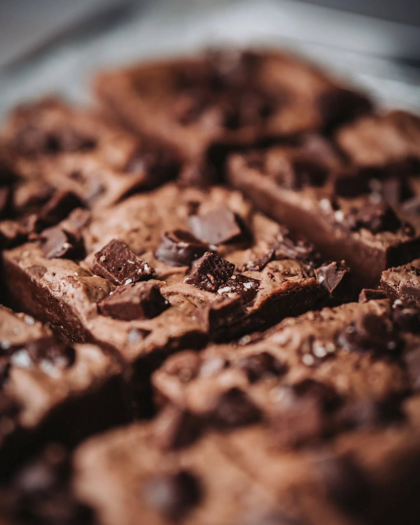 Dreamy... ✨️🍫
.
Brownies zum Verlieben! Ab Mittwoch hat das Warten ein Ende und ihr bekommt wieder von unseren schokoladig-leckeren, hausgemachten Brownies 💚✨️
.
Wer kann's auch kaum mehr erwarten? 🥰💚✌🏼⏸️
.
📷 @jd_swiss